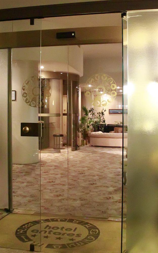 Hotel Antares Arona Zewnętrze zdjęcie