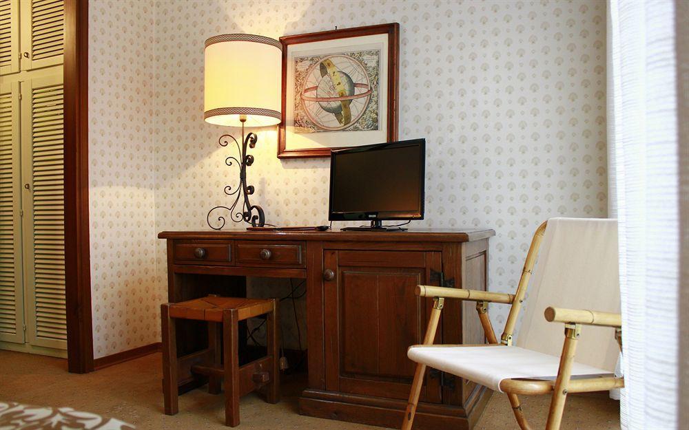Hotel Antares Arona Zewnętrze zdjęcie