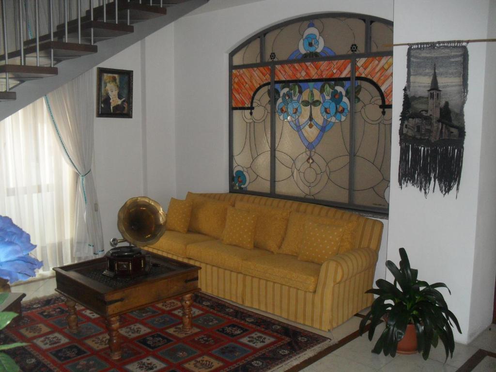 Hotel Antares Arona Zewnętrze zdjęcie