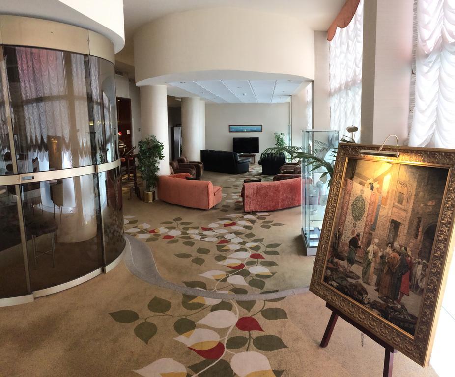 Hotel Antares Arona Zewnętrze zdjęcie