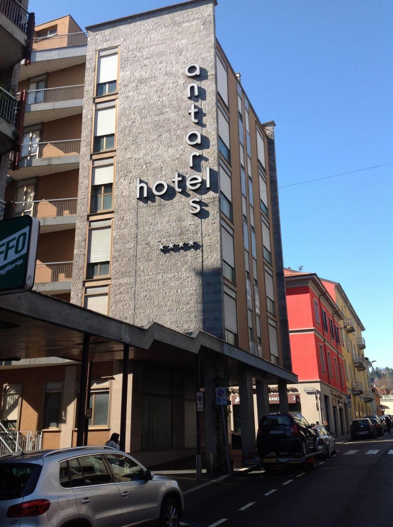 Hotel Antares Arona Zewnętrze zdjęcie